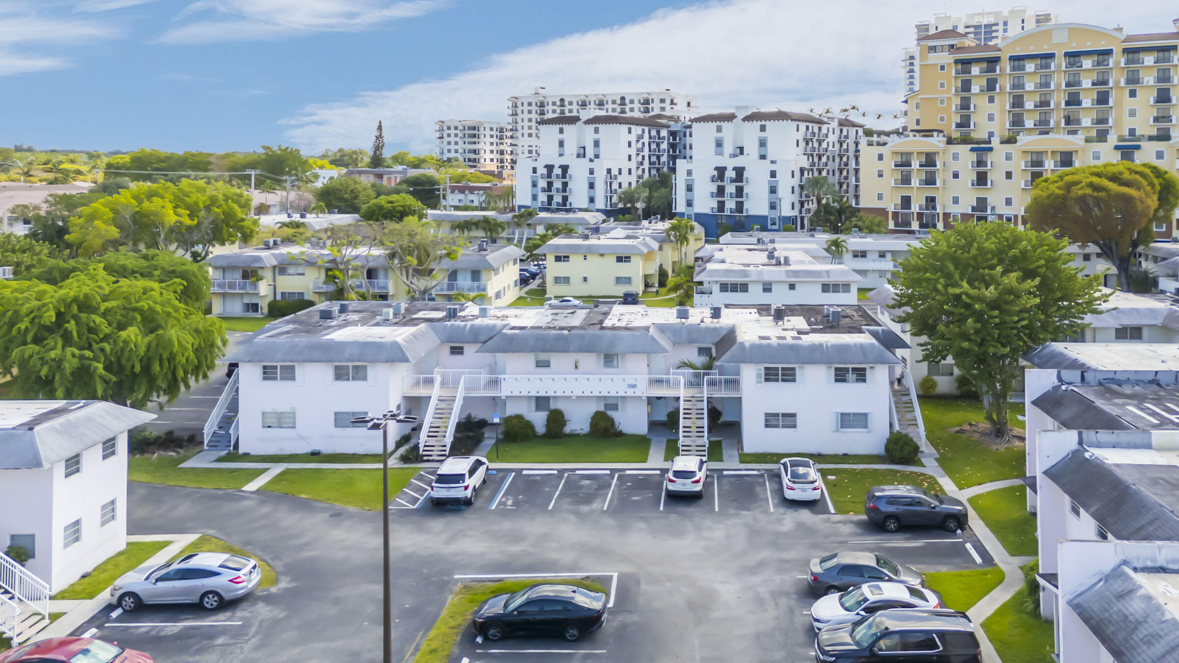 VILLAGE AT DADELAND CONDO - Residential