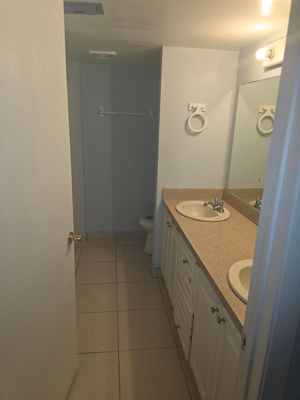 Photo of 905 Southridge Road #202d, Delray Beach, FL 33444 (MLS # B26035114)