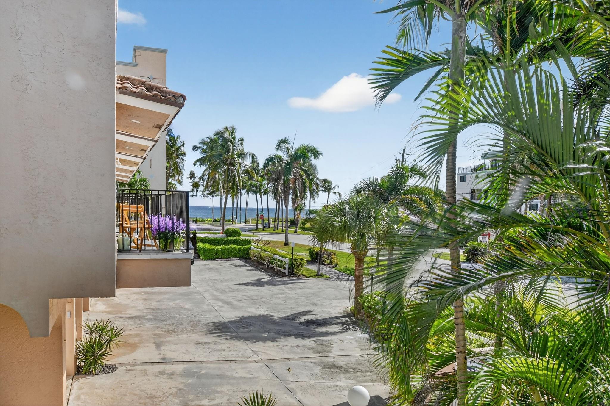 MAISON DEVILLE CONDO - Residential Lease