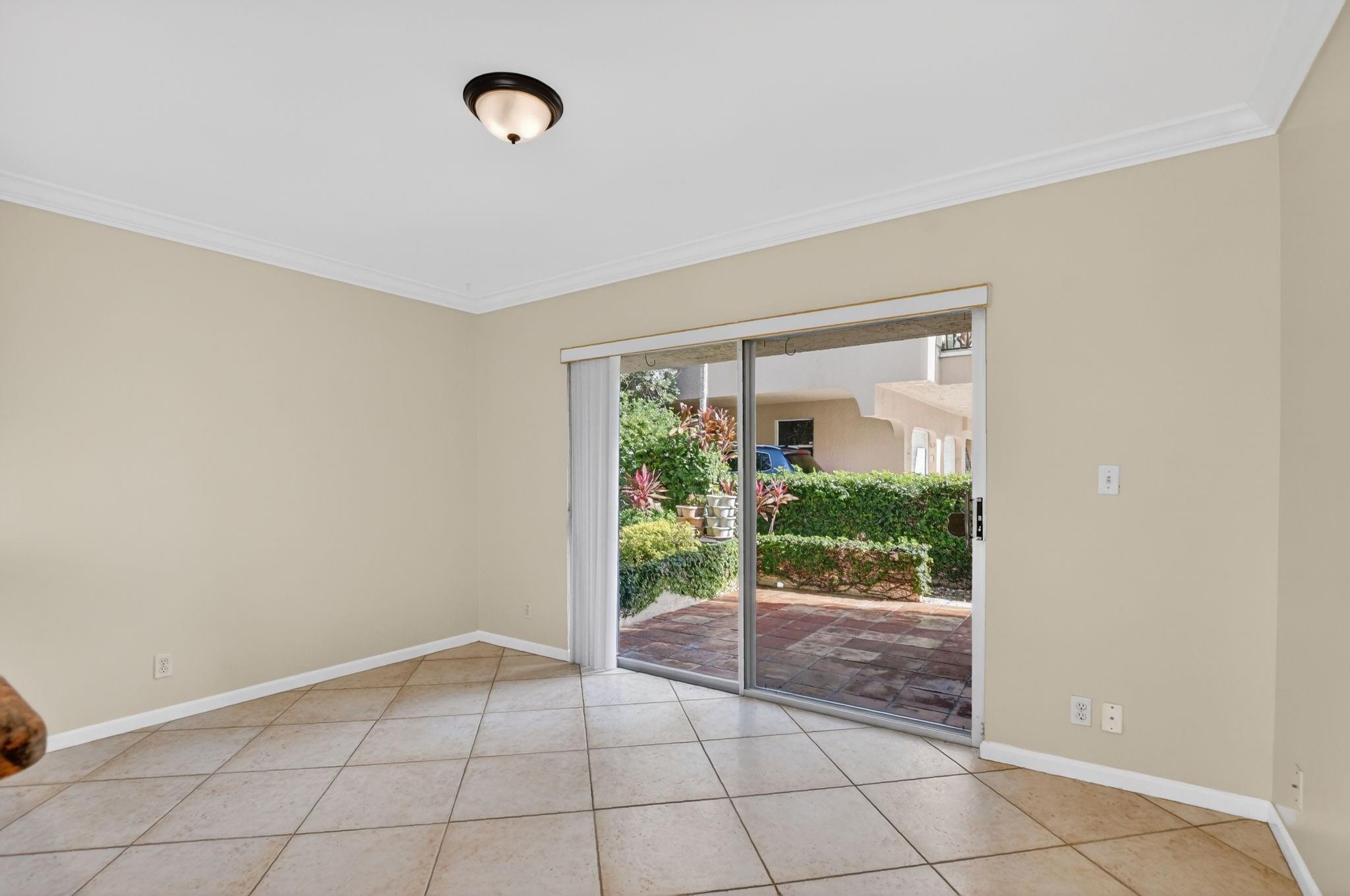 MAISON DEVILLE CONDO - Residential Lease