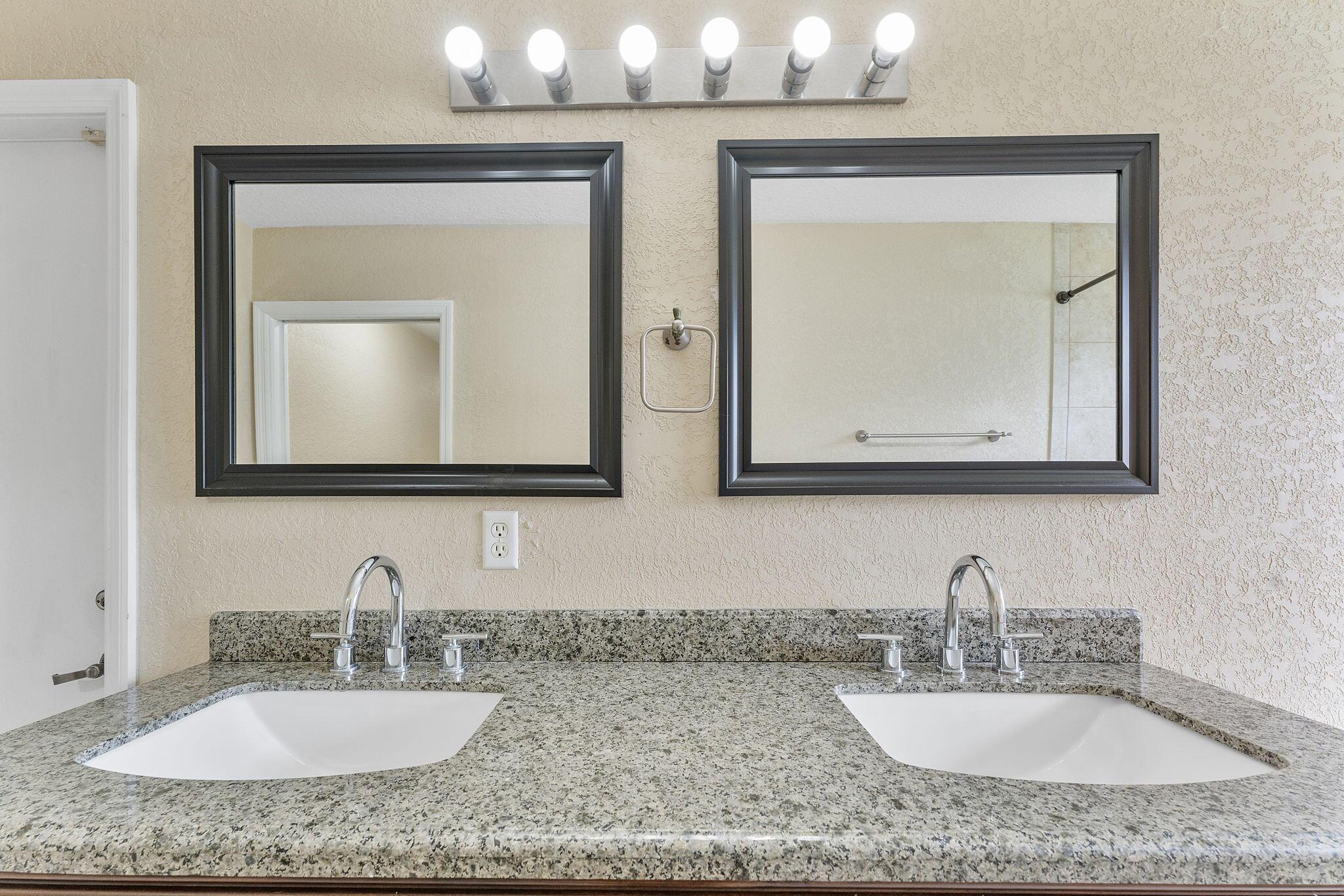 KENSINGTON - Residential Lease