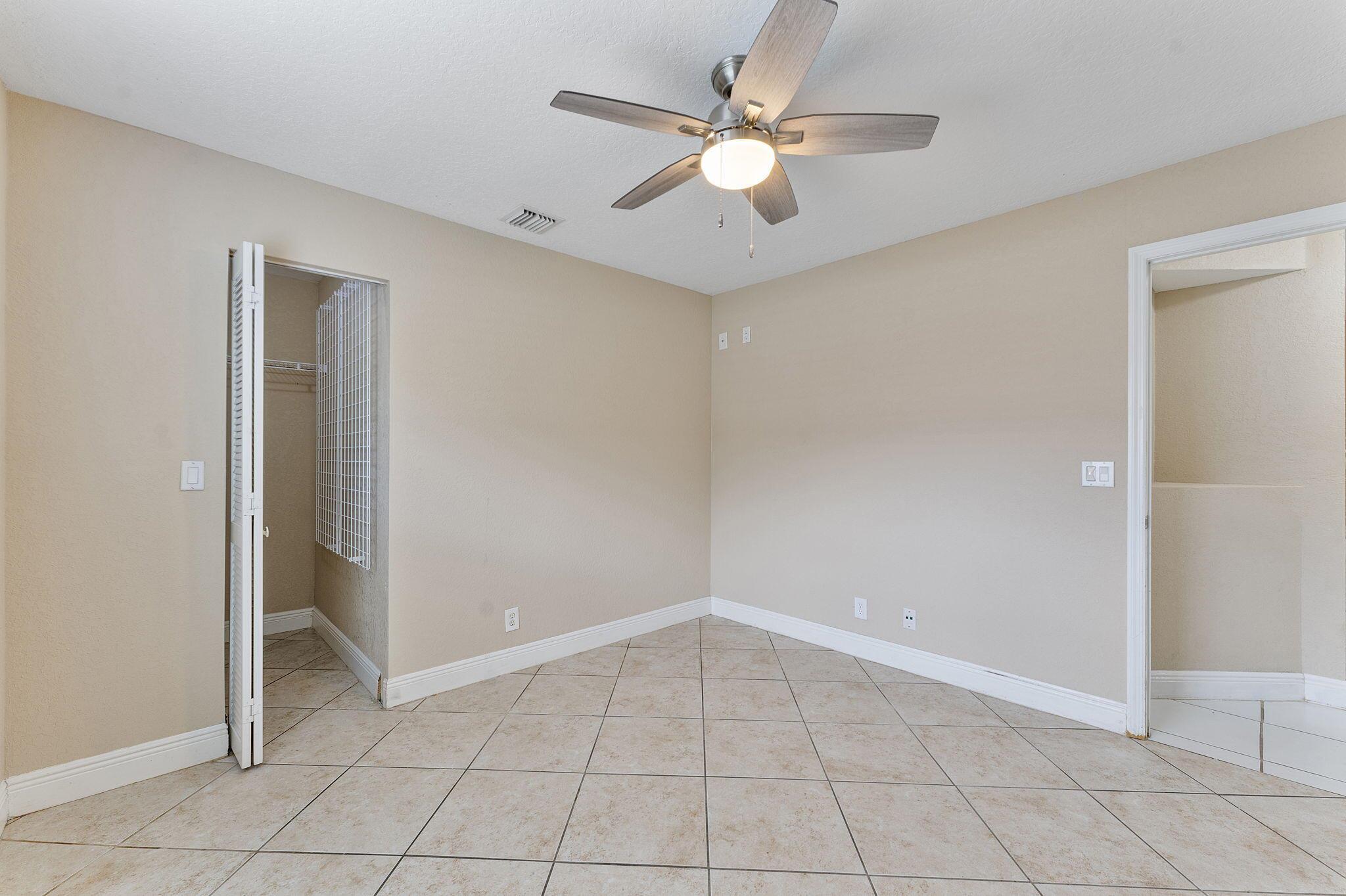 KENSINGTON - Residential Lease