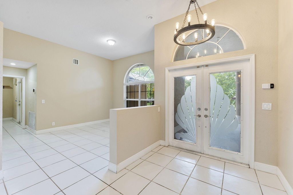 Photo of 4868 Kensington Circle, Coral Springs, FL 33076 (MLS # R11101626)
