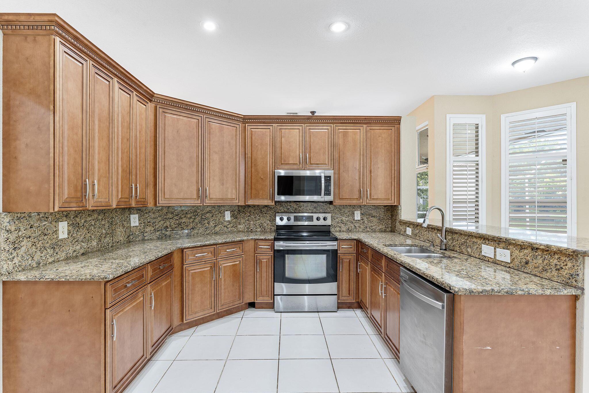 KENSINGTON - Residential Lease