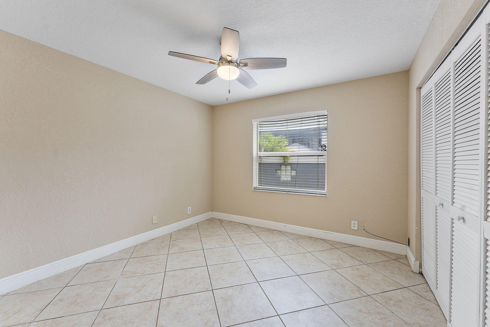 KENSINGTON - Residential Lease
