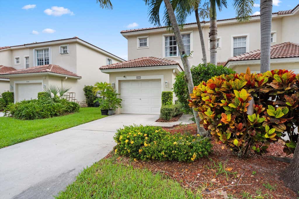 Photo of 9037 Tremezzo Lane, Boynton Beach, FL 33472 (MLS # B26064530)