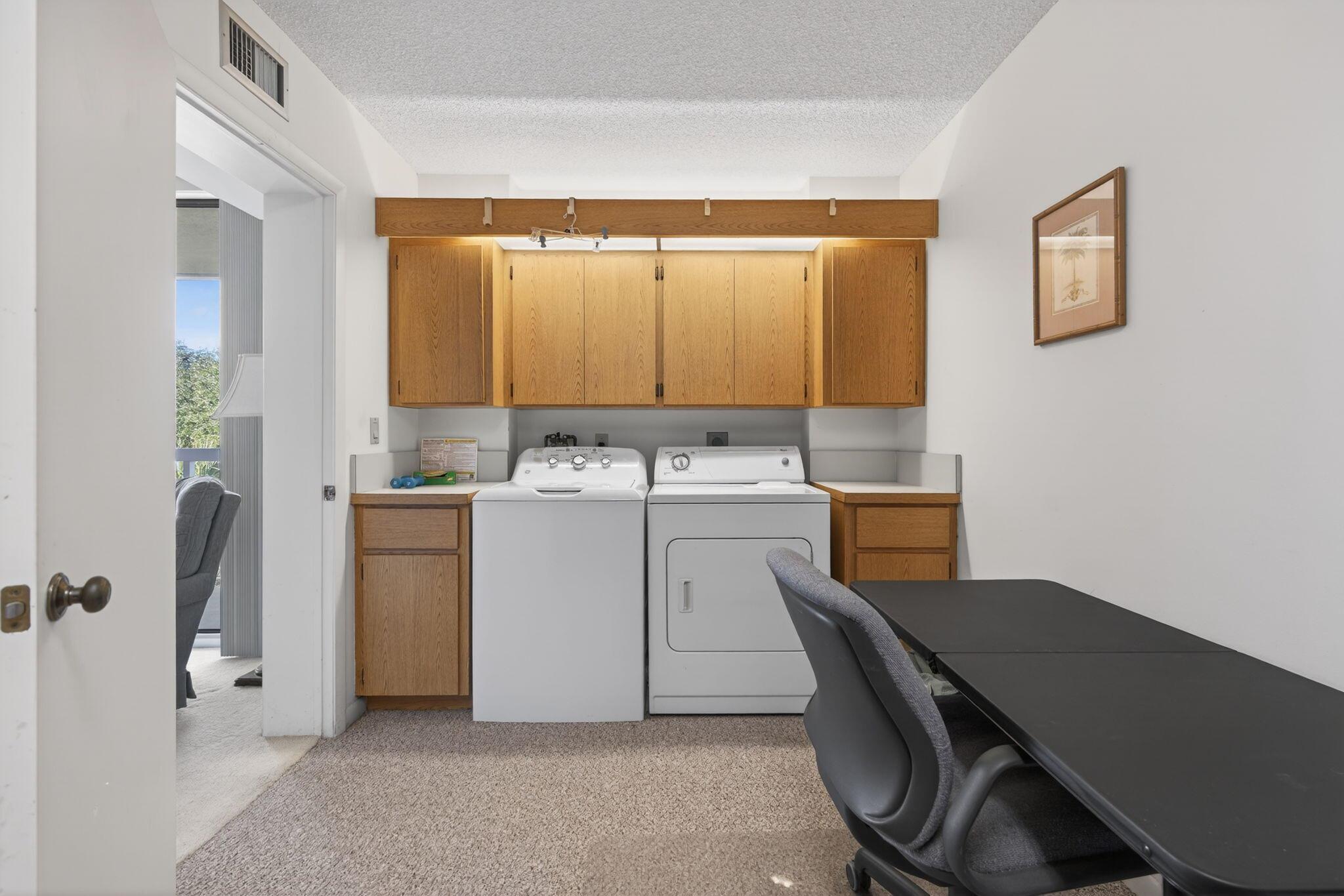 WHITEHALL - Residential