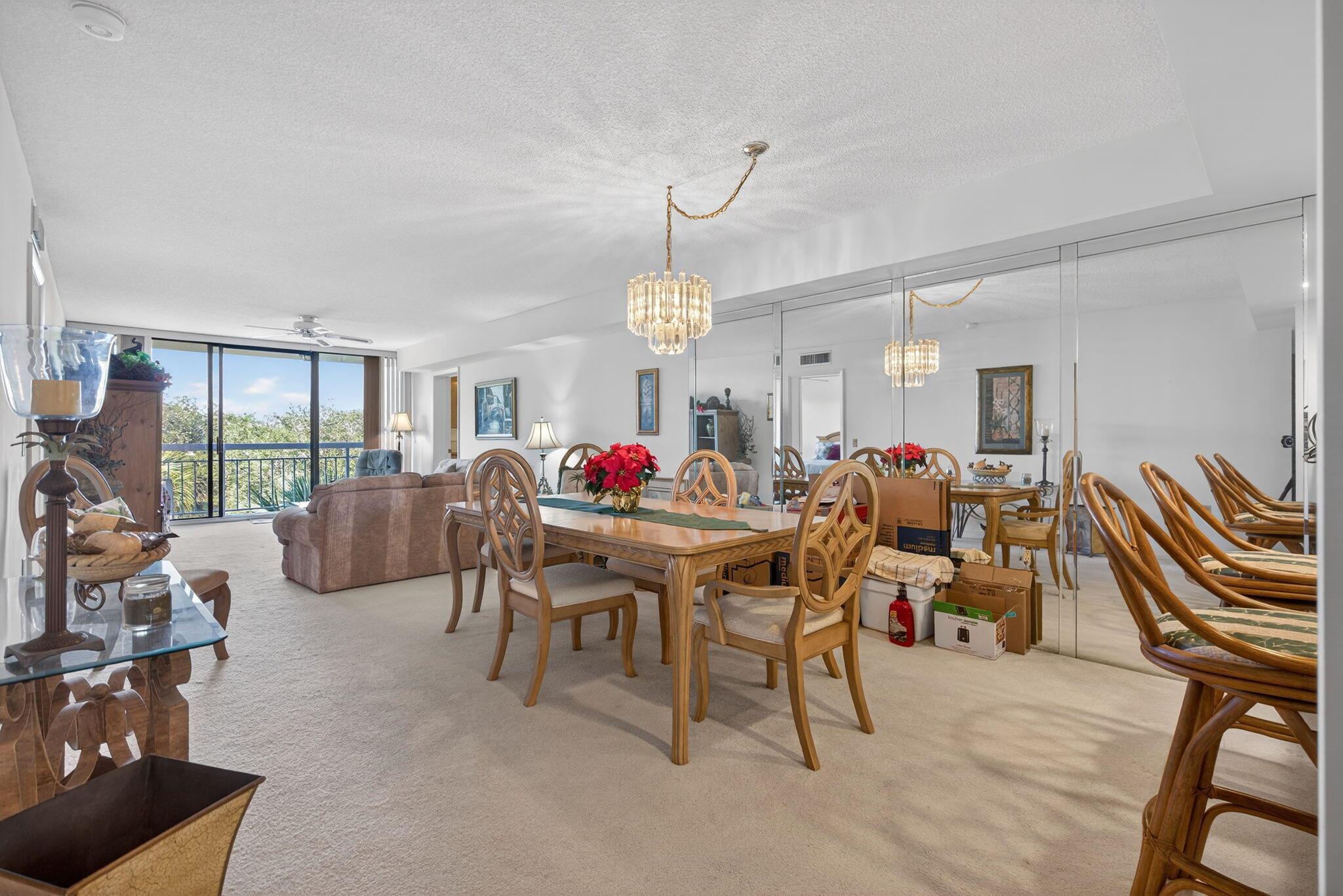 WHITEHALL - Residential