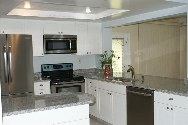 OAKLAND ESTATES - Residential Lease