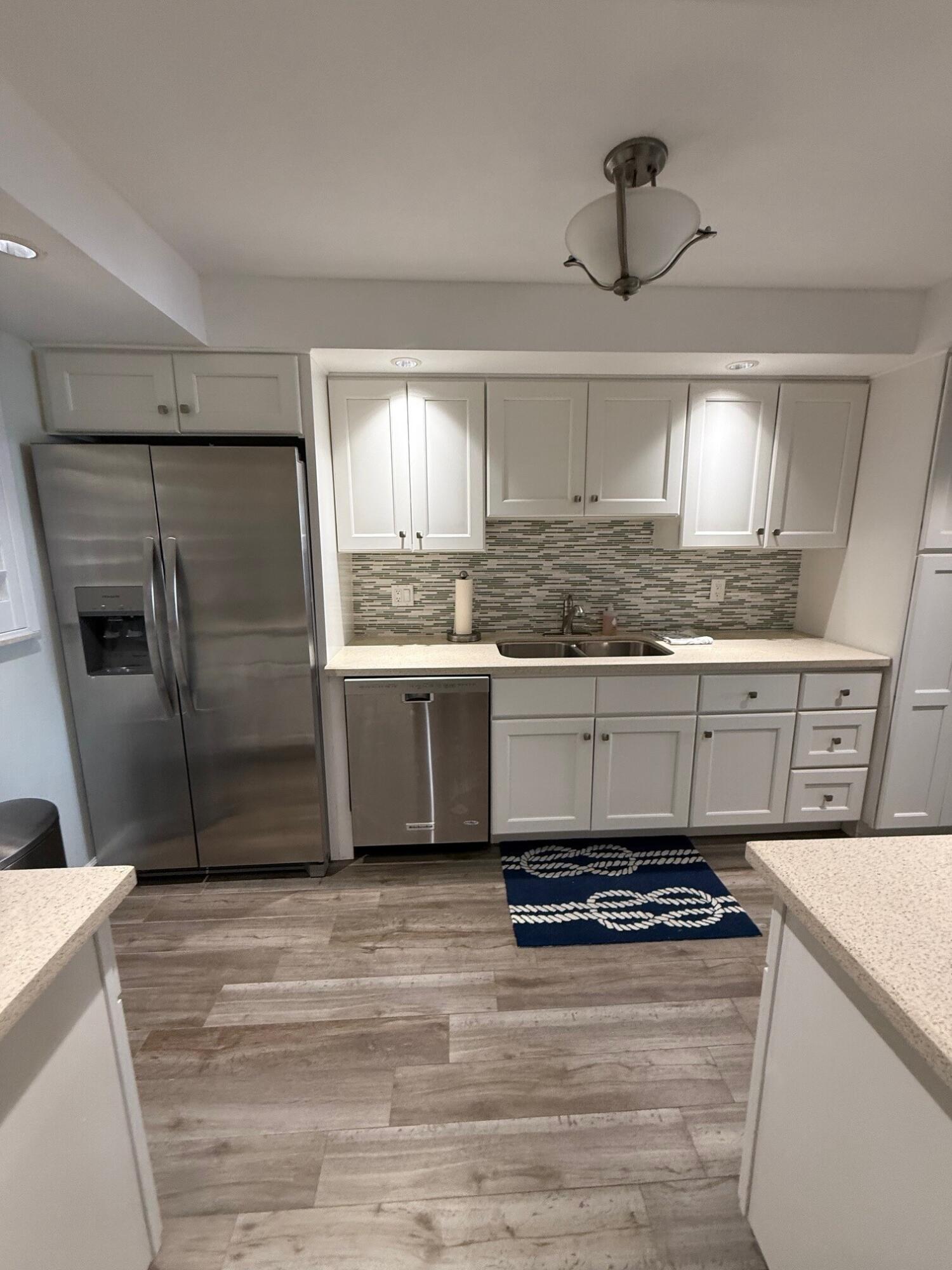 HARBOUR HALL INLET CLUB CONDO - Residential Lease