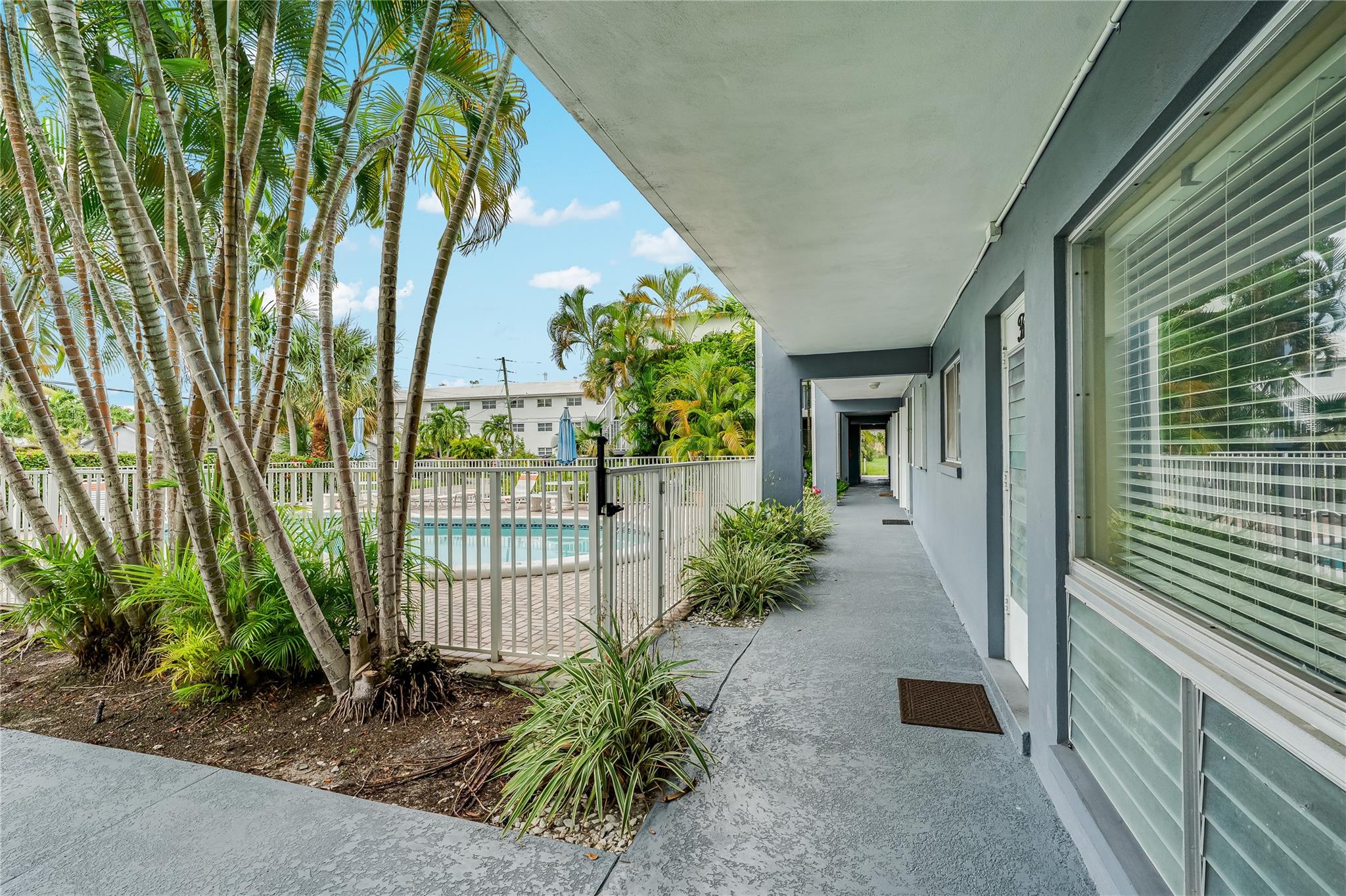 1125 NW 30th Ct 5