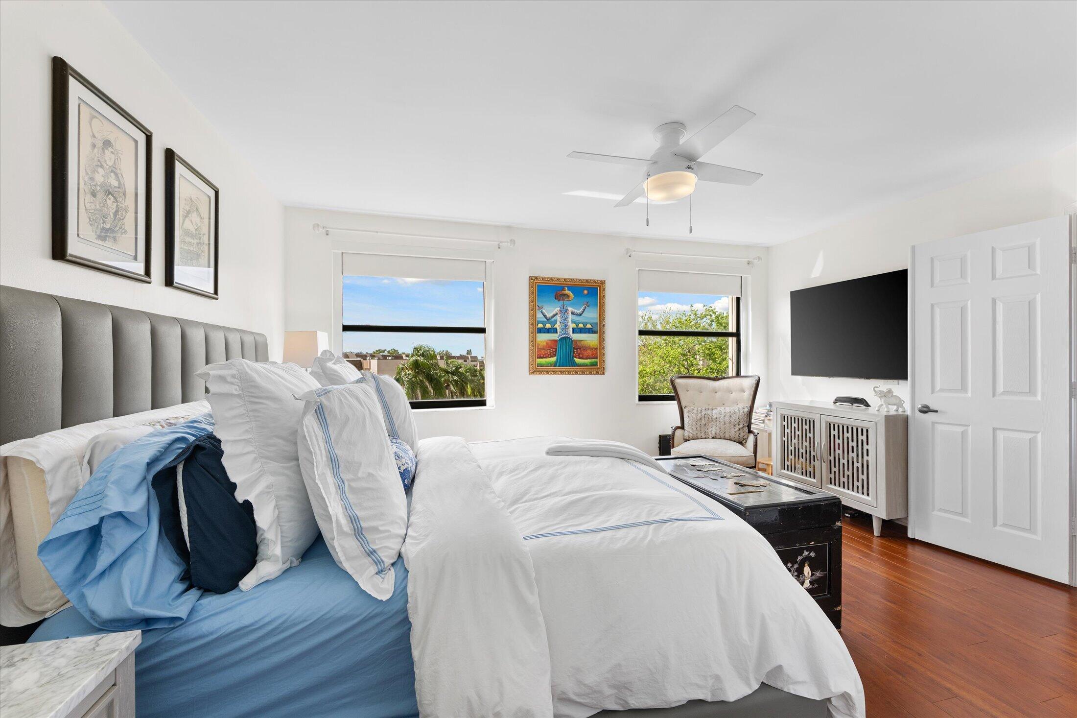 SUNRISE LAKES PHASE IV - Residential