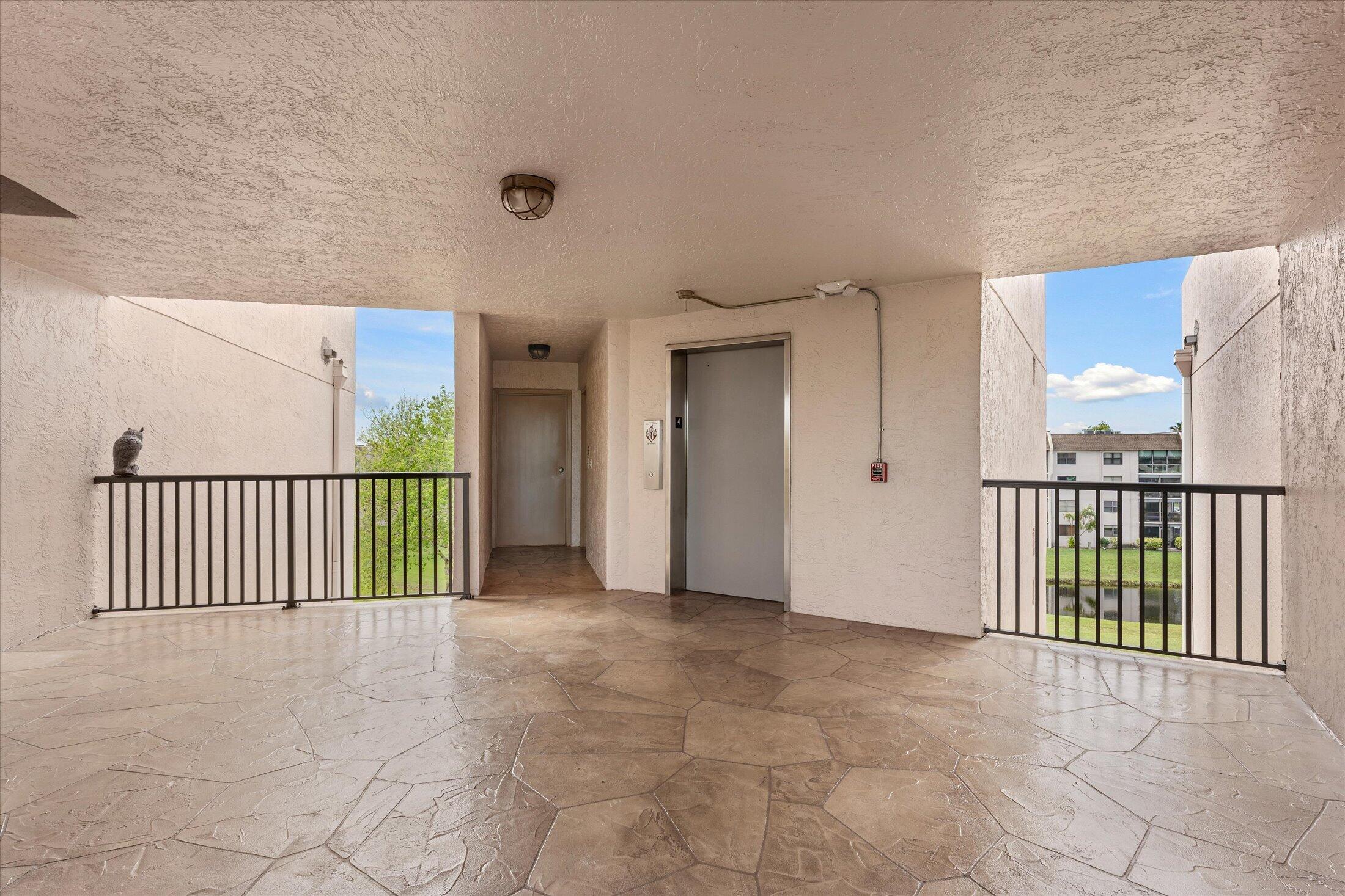 SUNRISE LAKES PHASE IV - Residential