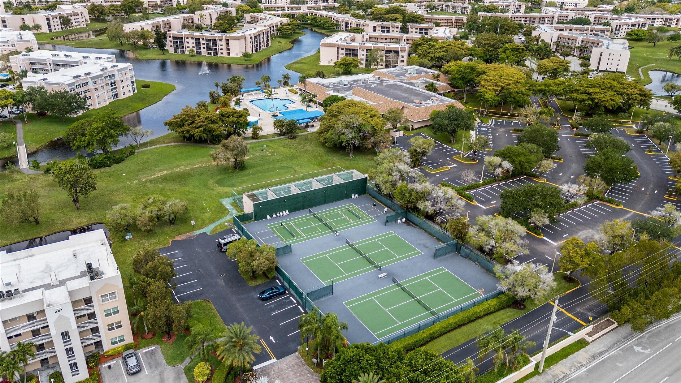 SUNRISE LAKES PHASE IV - Residential