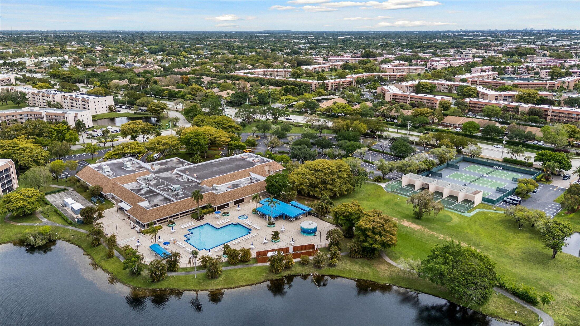 SUNRISE LAKES PHASE IV - Residential
