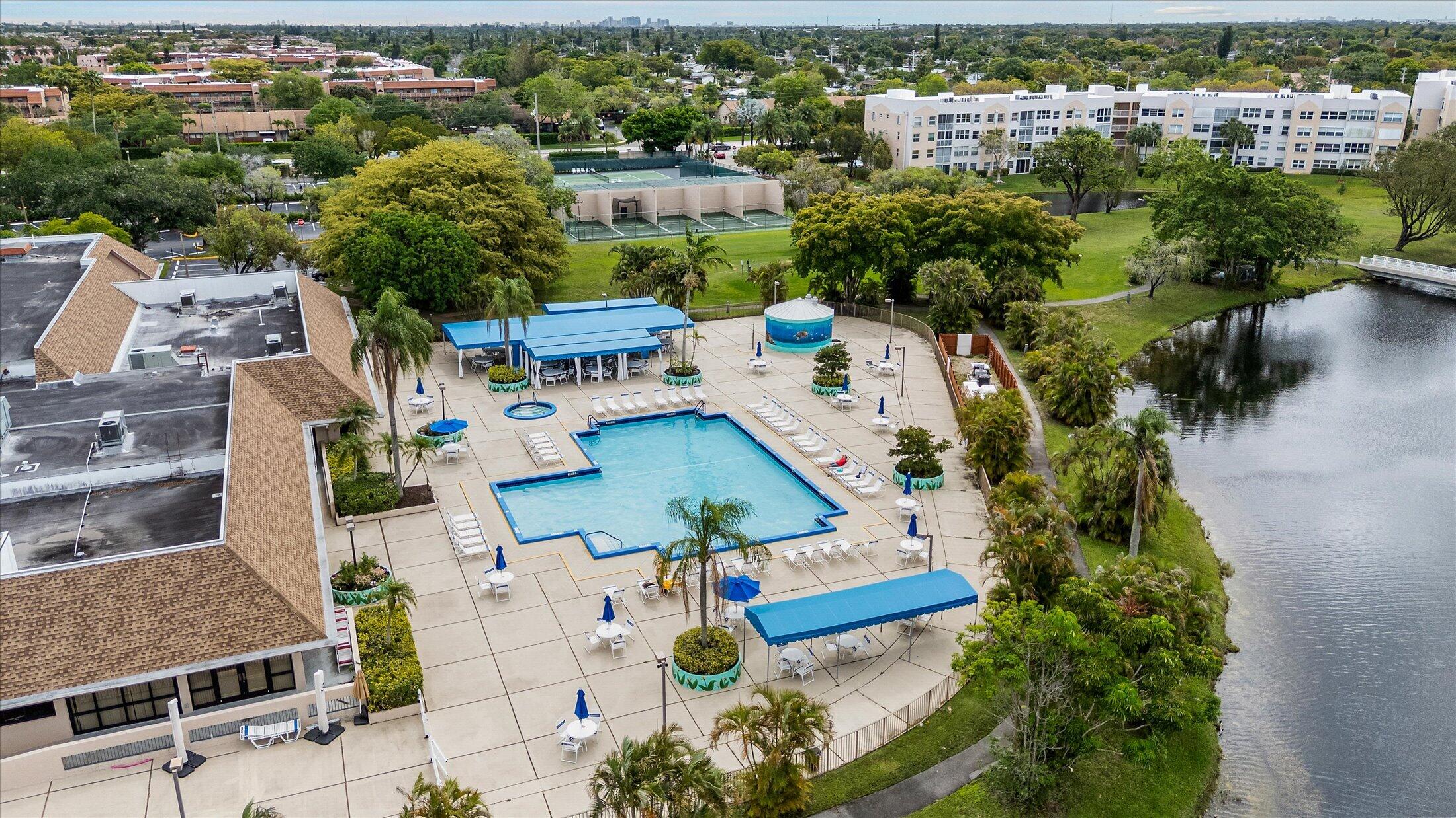 SUNRISE LAKES PHASE IV - Residential
