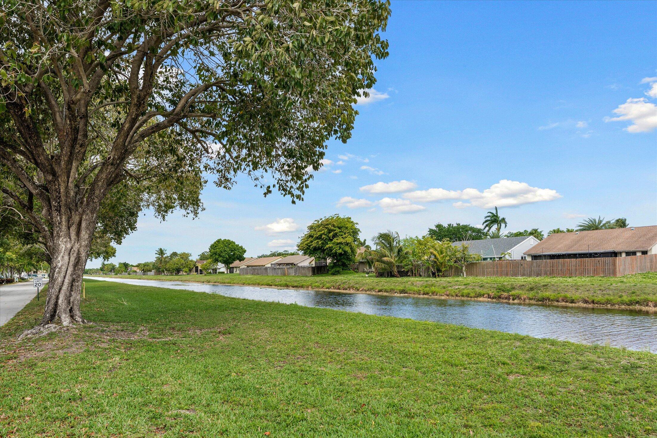 SUNRISE LAKES PHASE IV - Residential