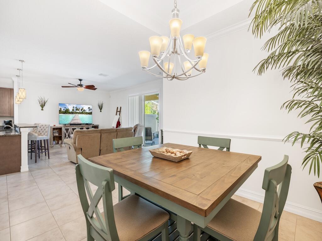 ST ANDREWS TOWNHOMES REPLAT NO 1 - Residential