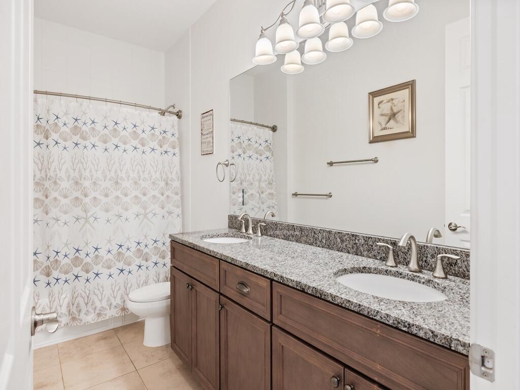 ST ANDREWS TOWNHOMES REPLAT NO 1 - Residential