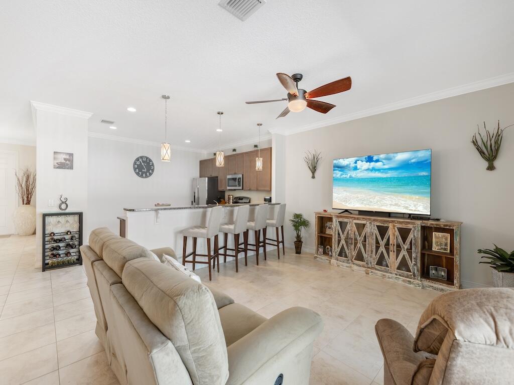 ST ANDREWS TOWNHOMES REPLAT NO 1 - Residential