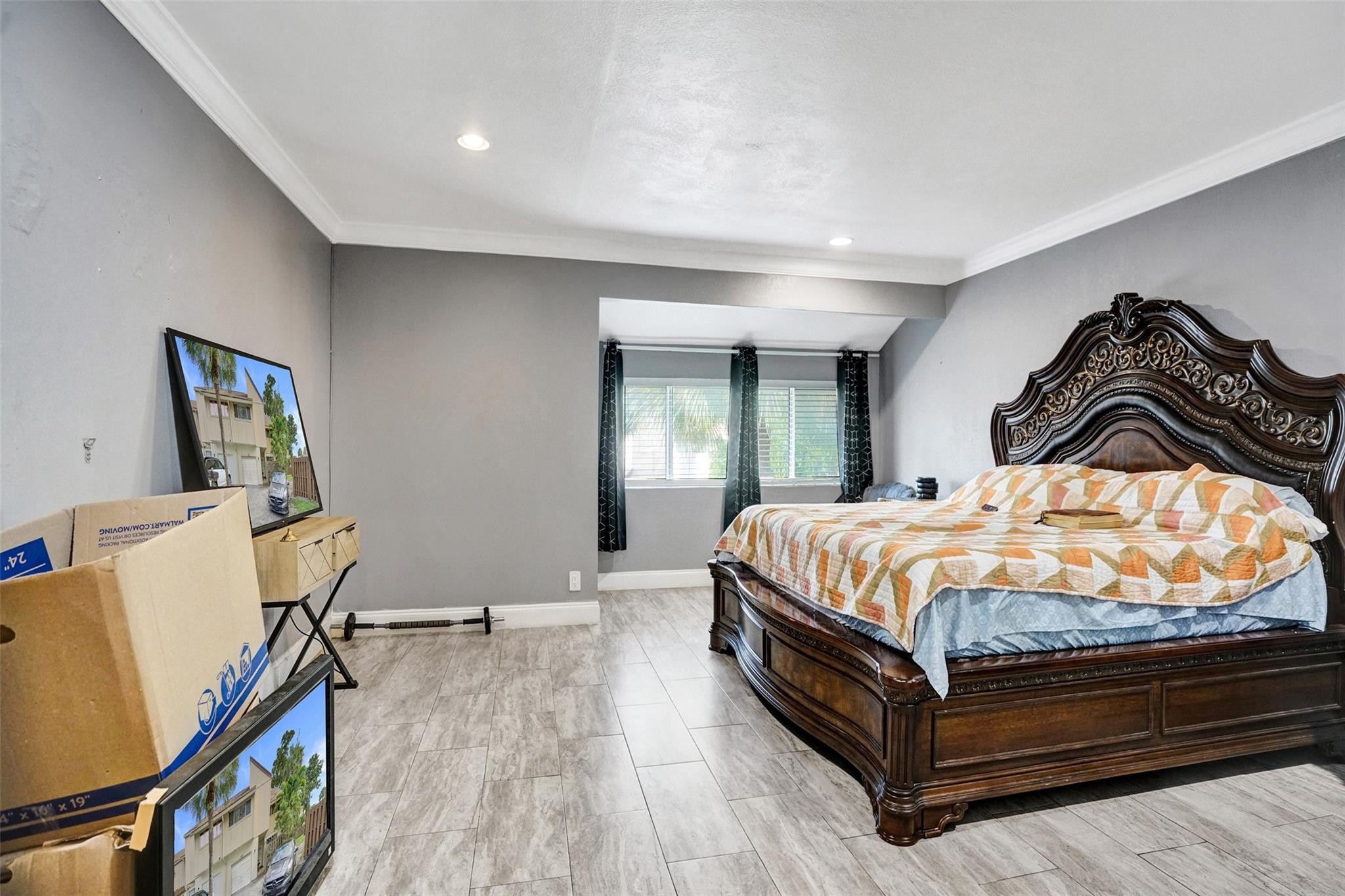 TOWNHOUSES AT JACARANDA - Residential Lease