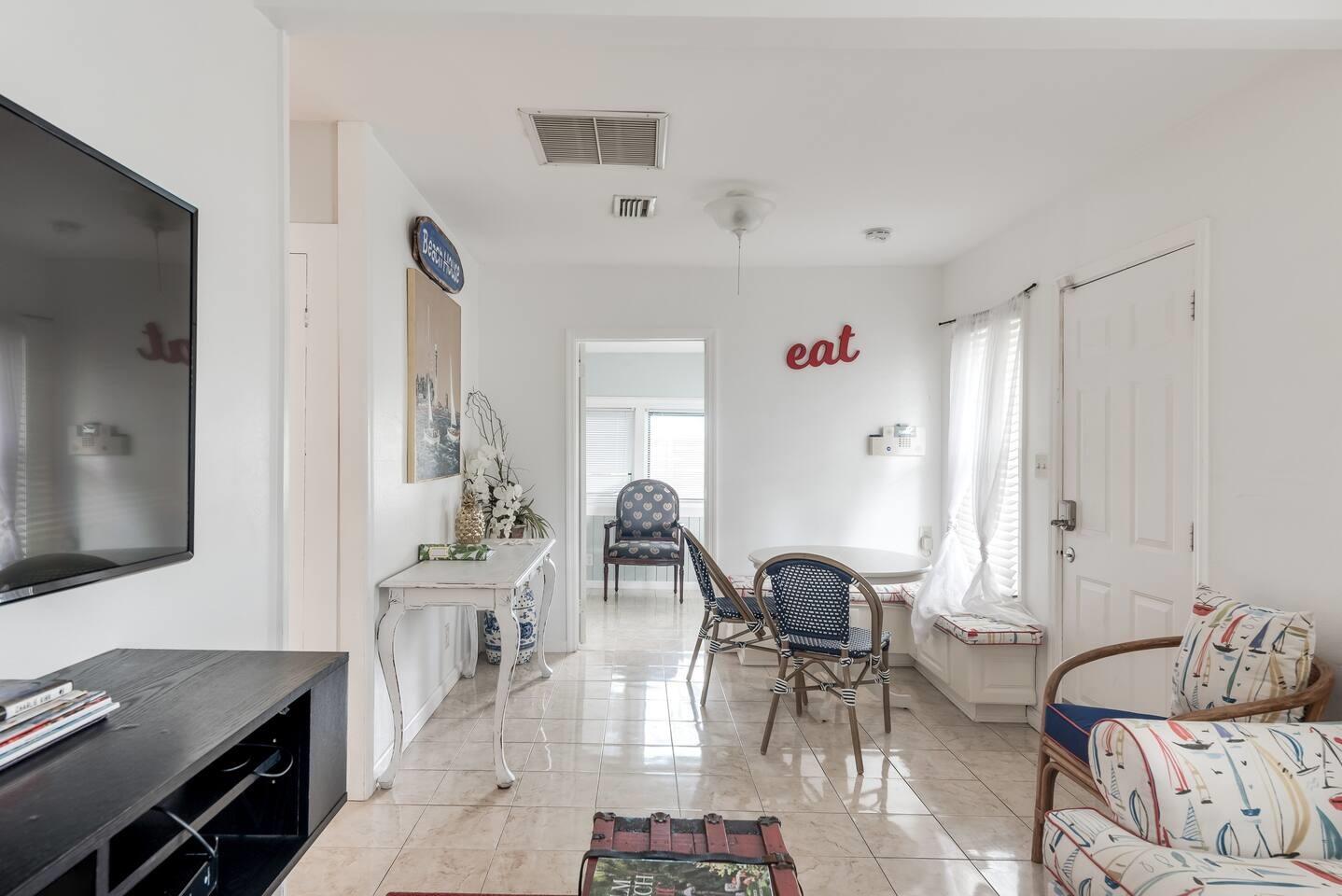 View photos, virtual tours, details... 1907 Parker Avenue