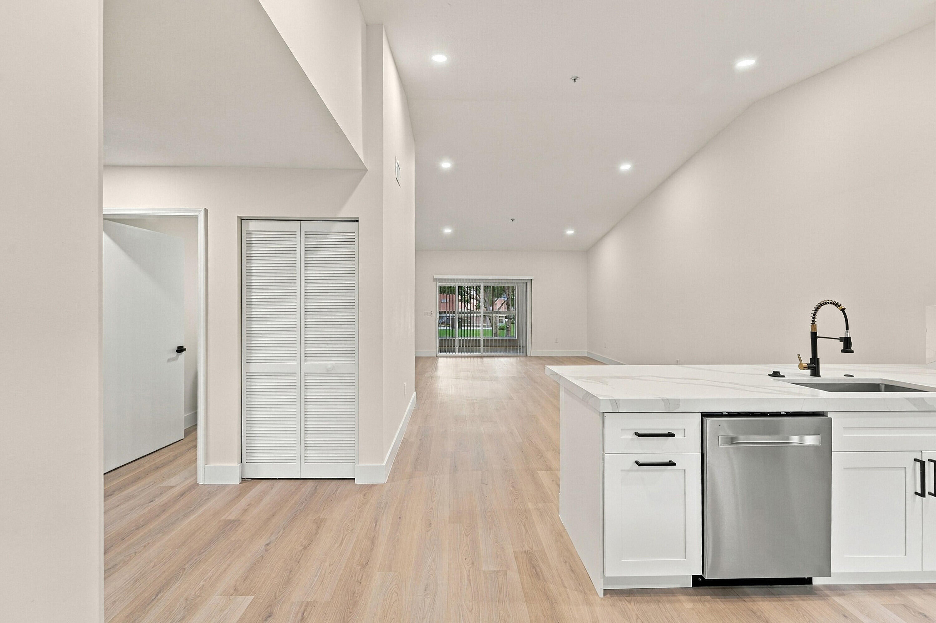 Properties 5876 REGAL GLEN Drive 201