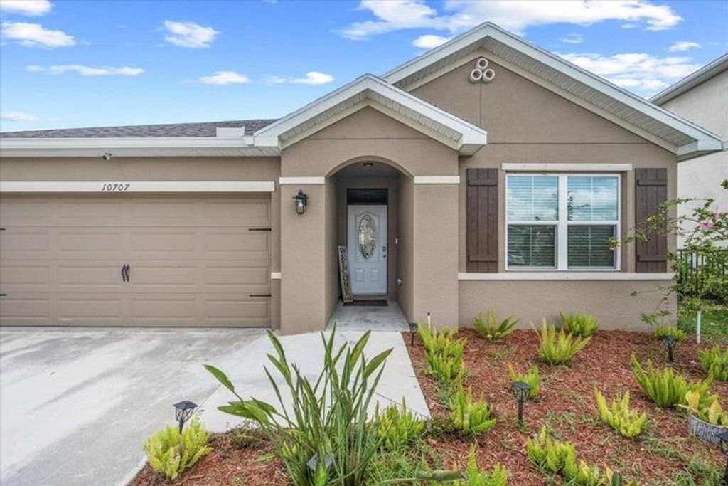Photo of 10707 SW Prato Way, Port Saint Lucie, FL 34987 (MLS # R11002002)
