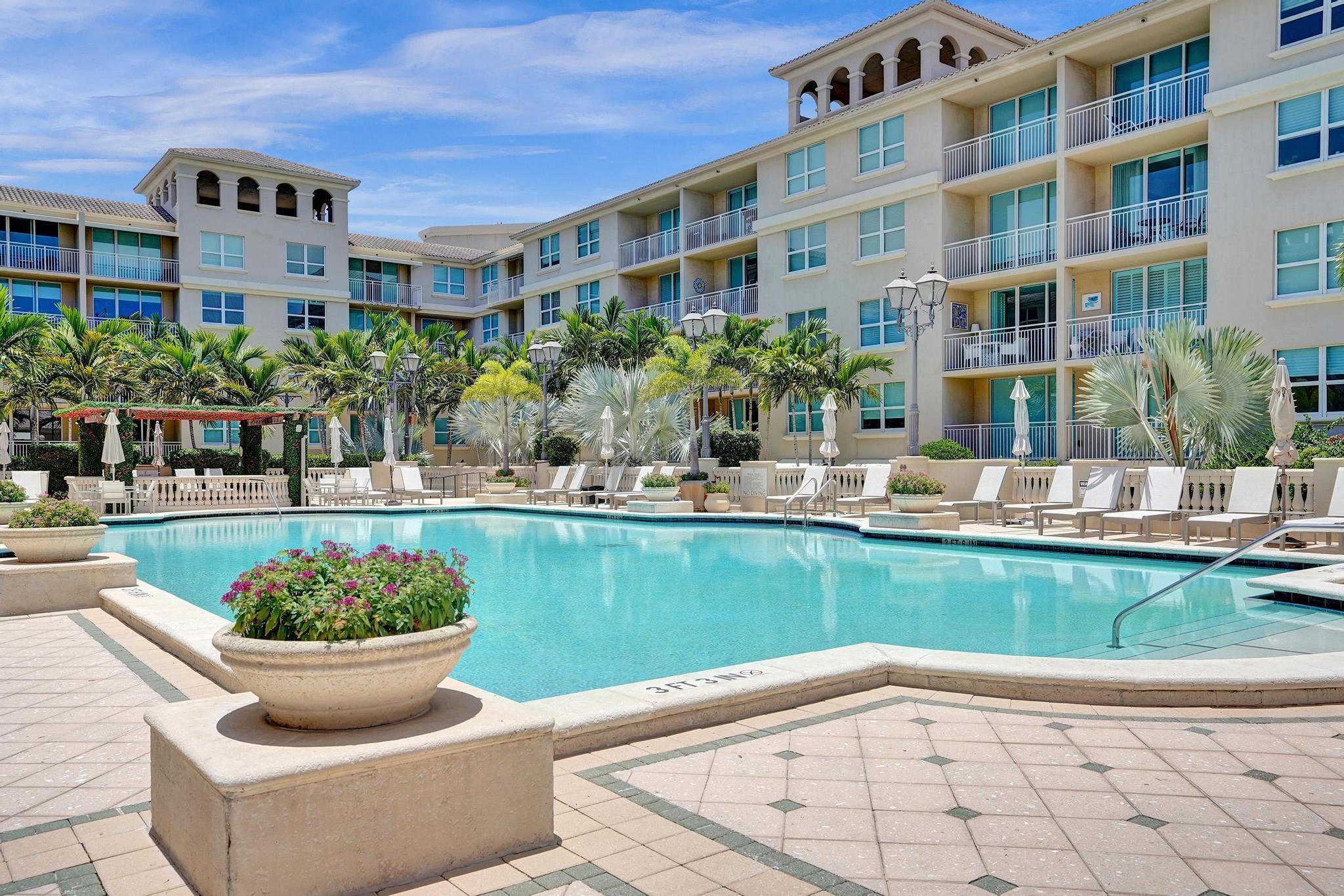 99 SE Mizner Boulevard Ph 40