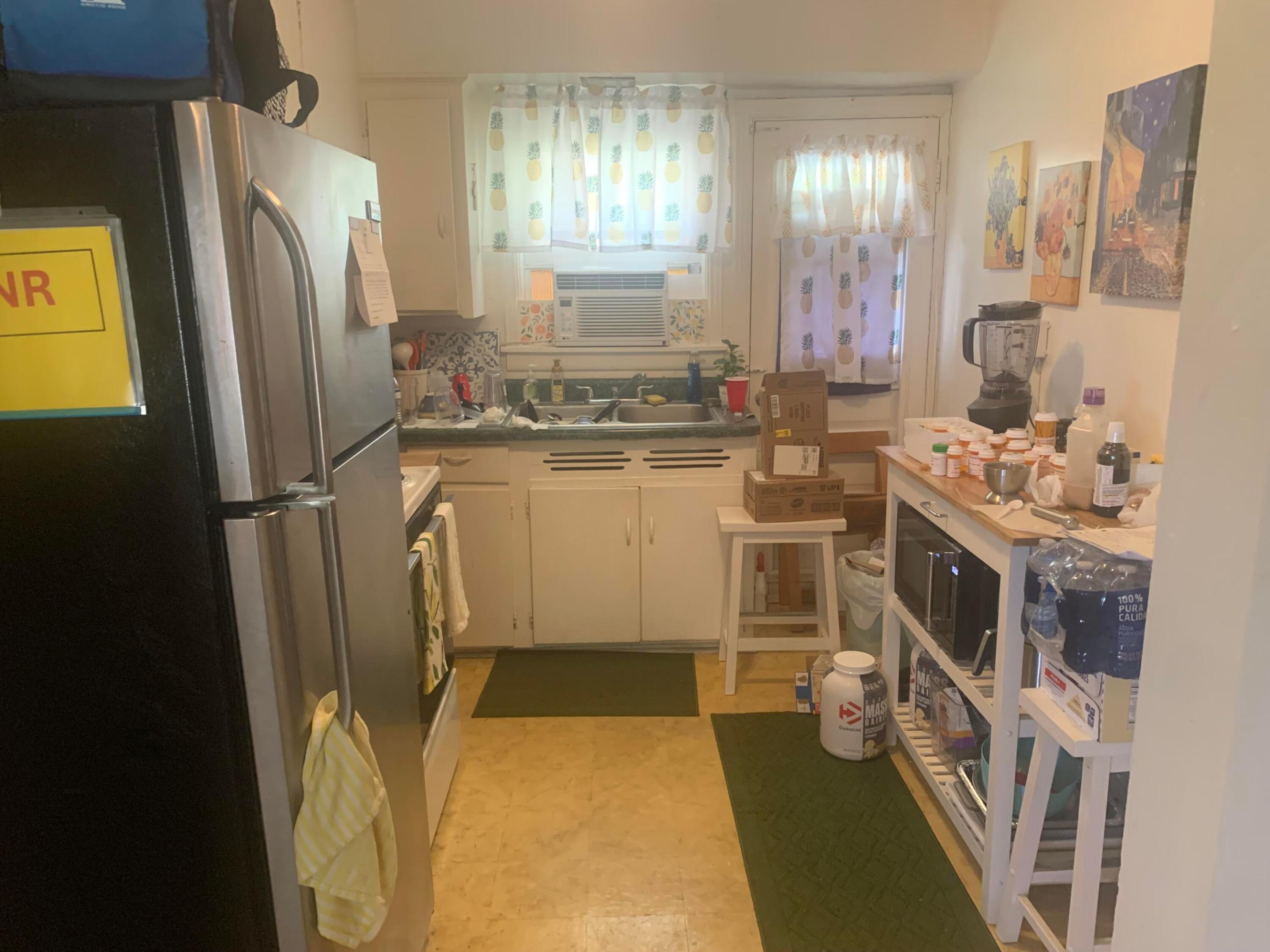 400 W Perry Street A,b,c,d