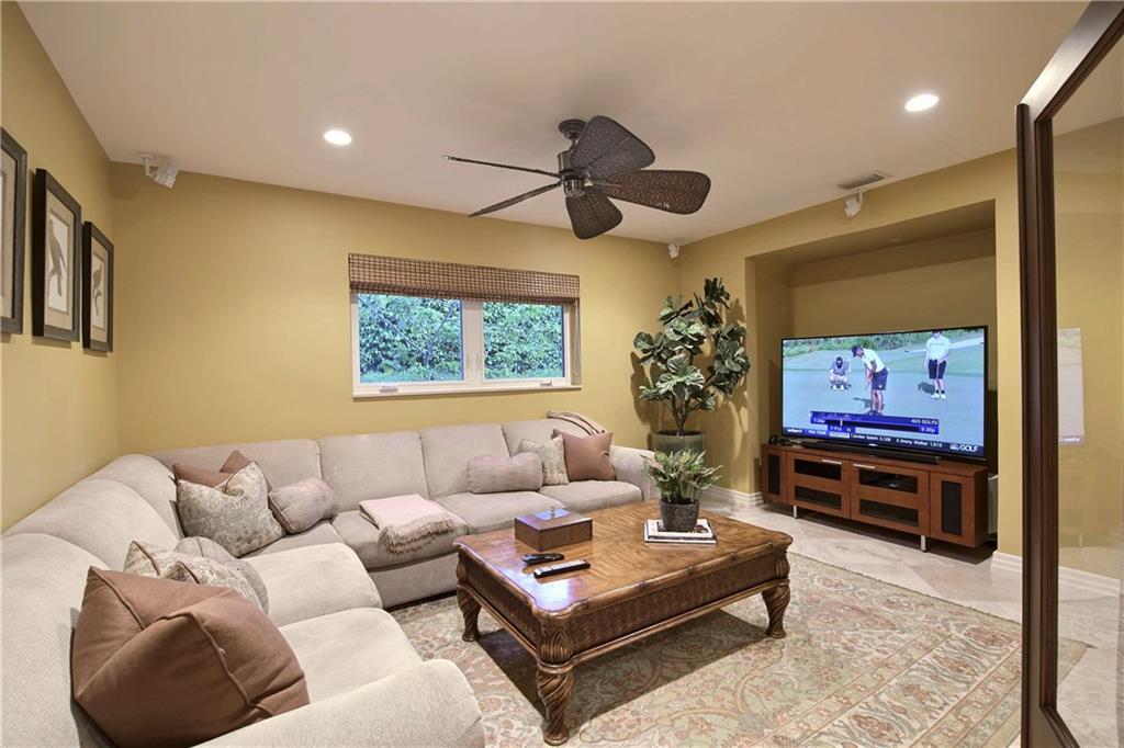 CORAL RIDGE COUNTRY CLUB - Residential