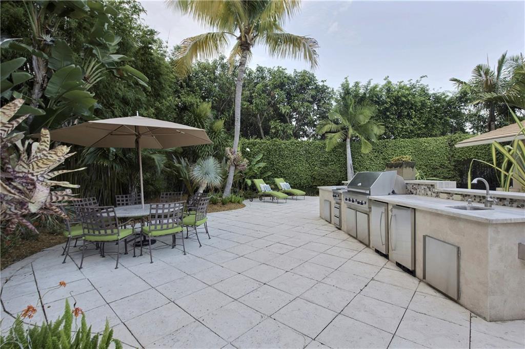 CORAL RIDGE COUNTRY CLUB - Residential