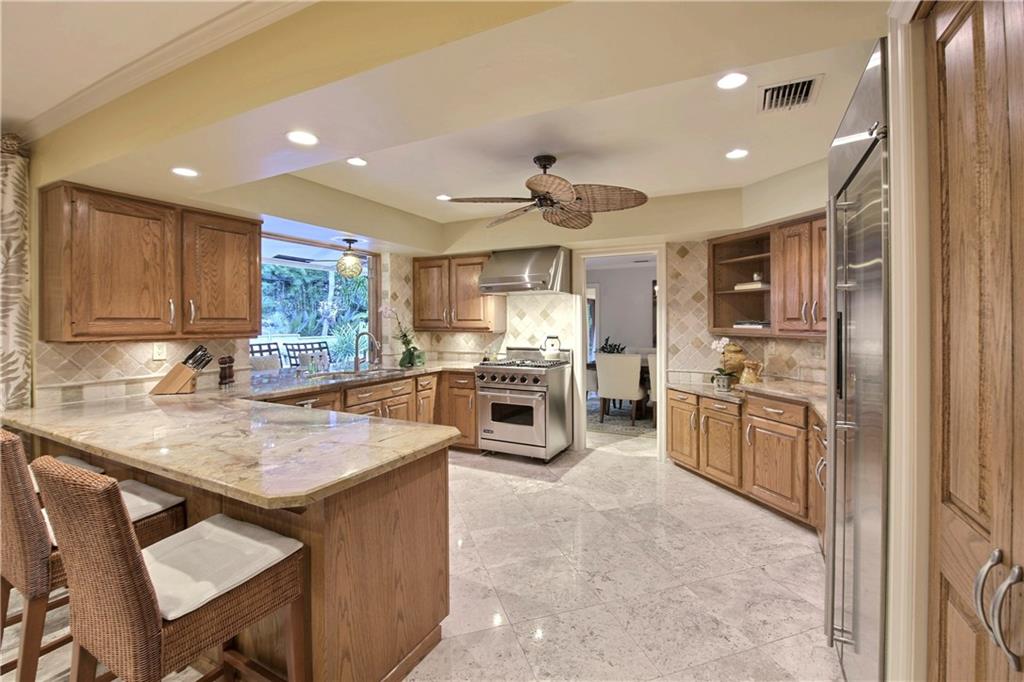CORAL RIDGE COUNTRY CLUB - Residential