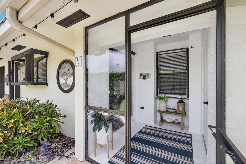 Photo of 101 Half Moon Circle #B, Jupiter, FL 33458 (MLS # R11125100)