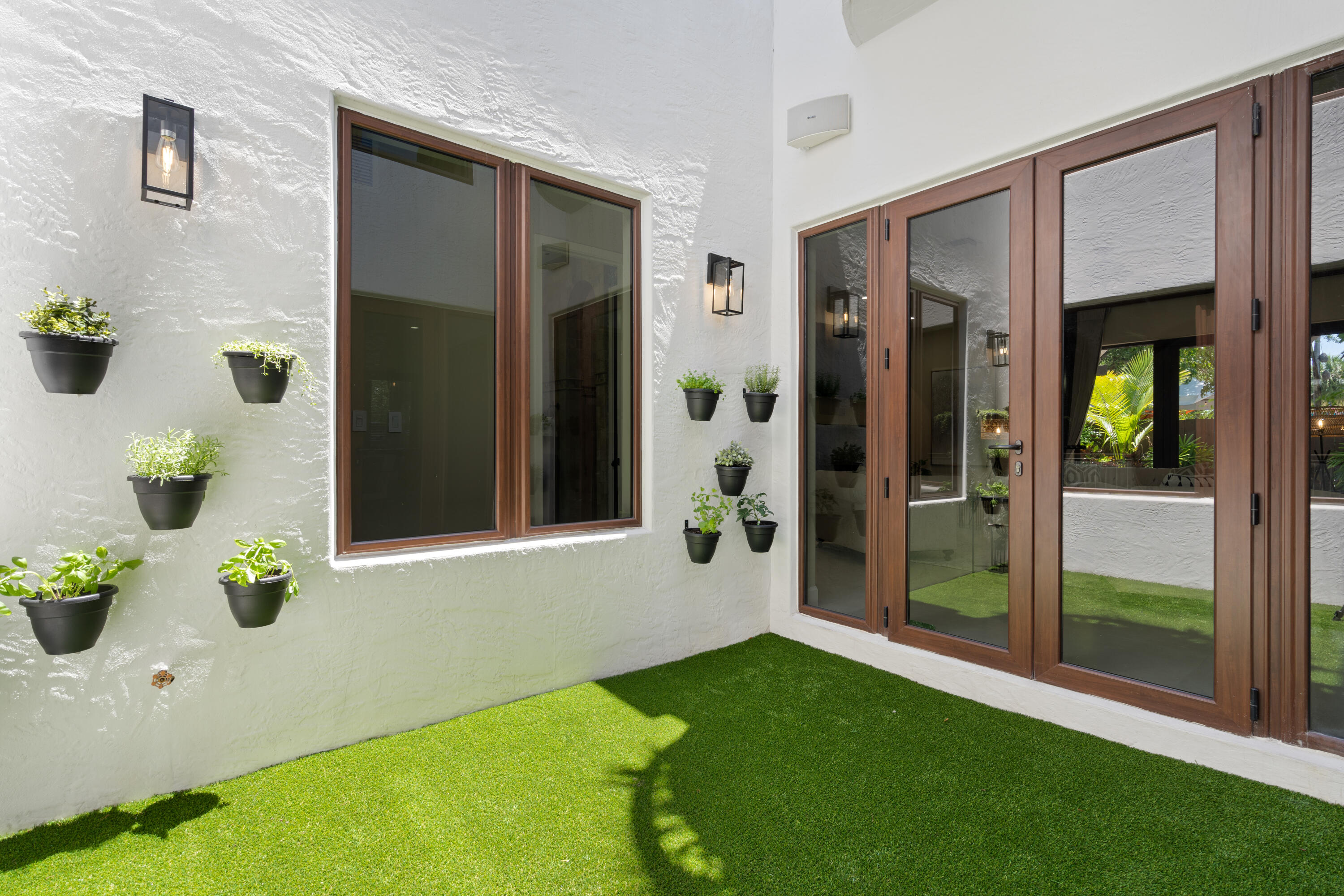 COLEE HAMMOCK - Residential Lease