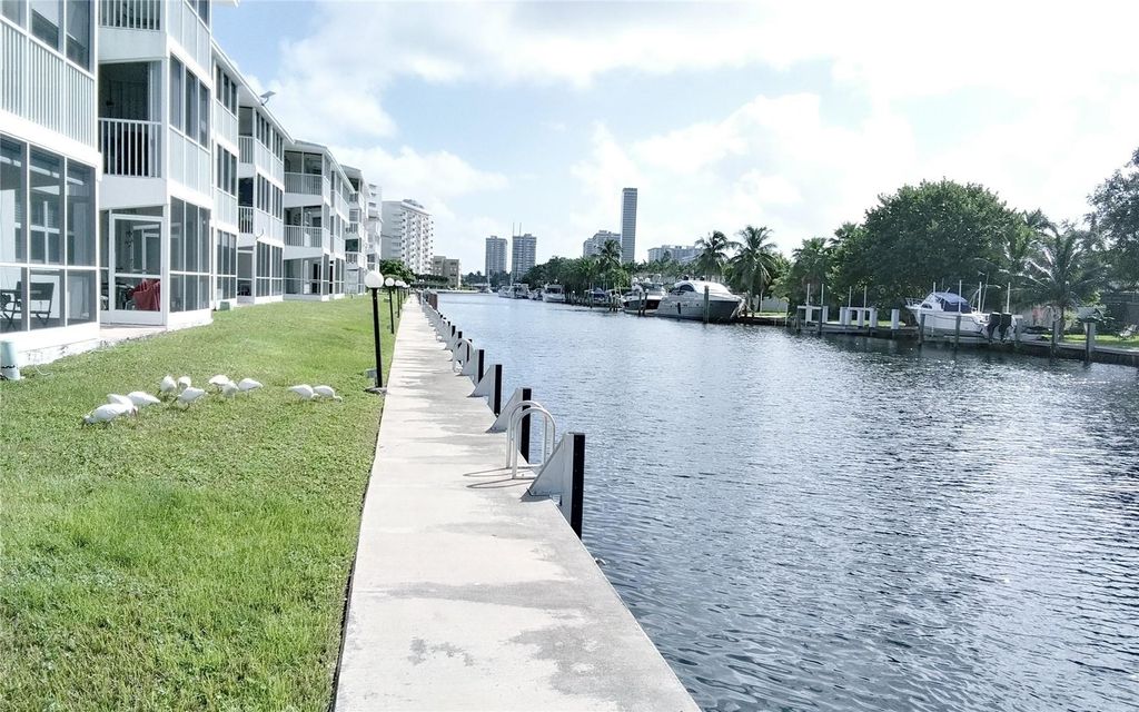 Photo of 465 Paradise Isle Boulevard #306, Hallandale Beach, FL 33009 (MLS # F10506932)
