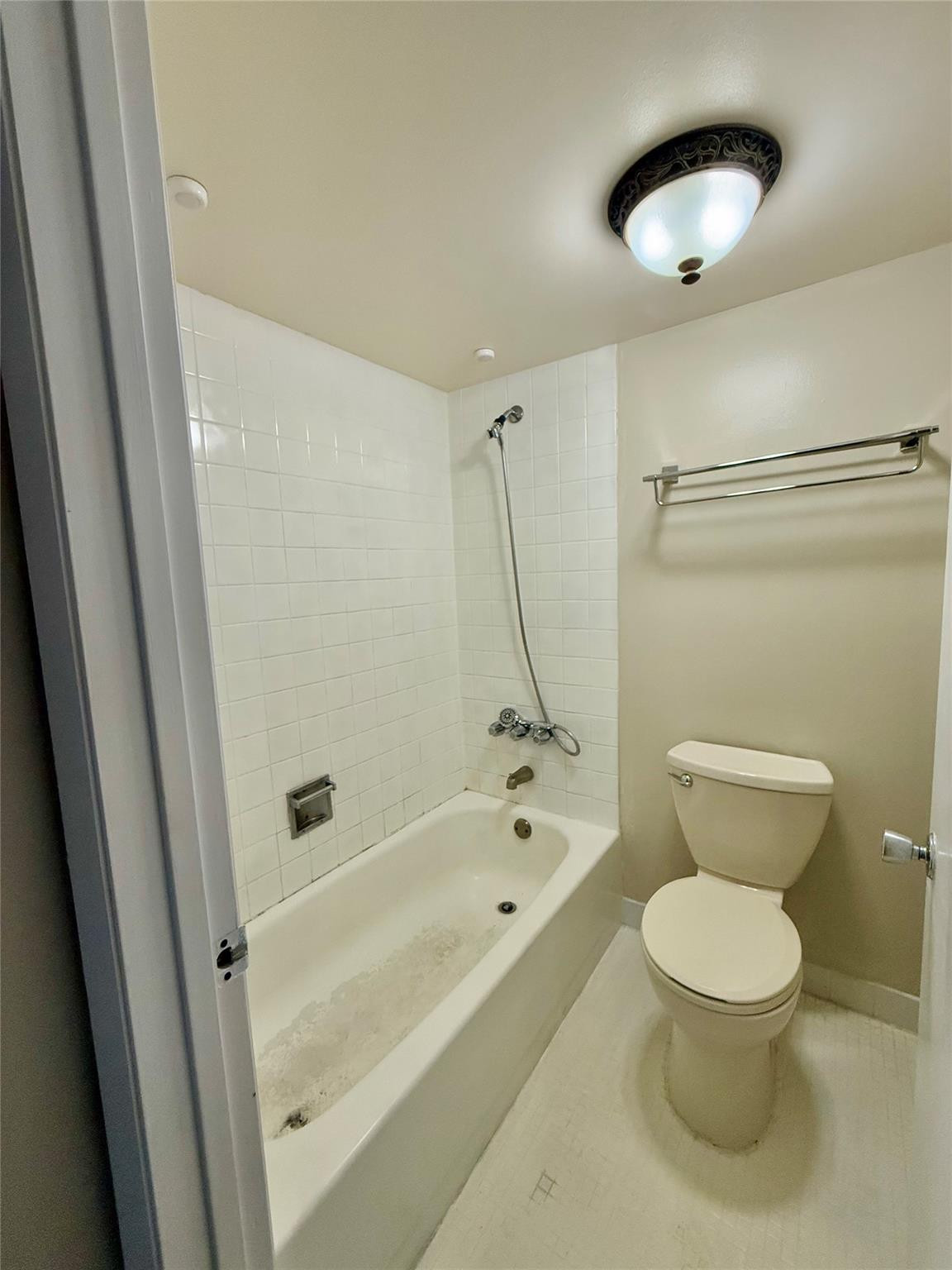 Sherwood Square Condo A - Residential Lease