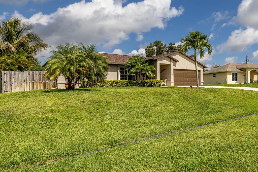Photo of 567 SW Nagle Place, Port Saint Lucie, FL 34953 (MLS # R11012563)