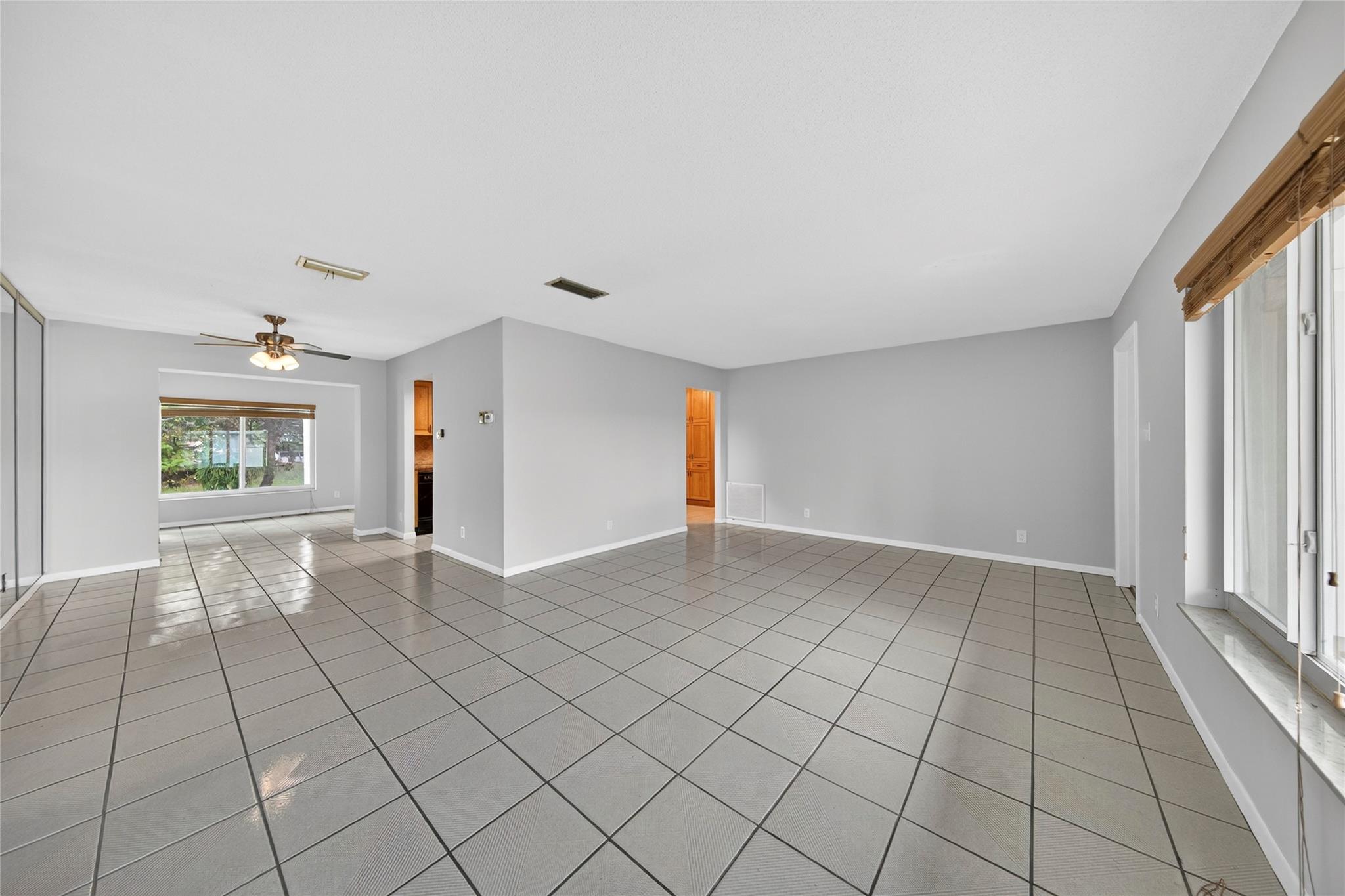 Paradise Gardens Sec 3 72 - Residential