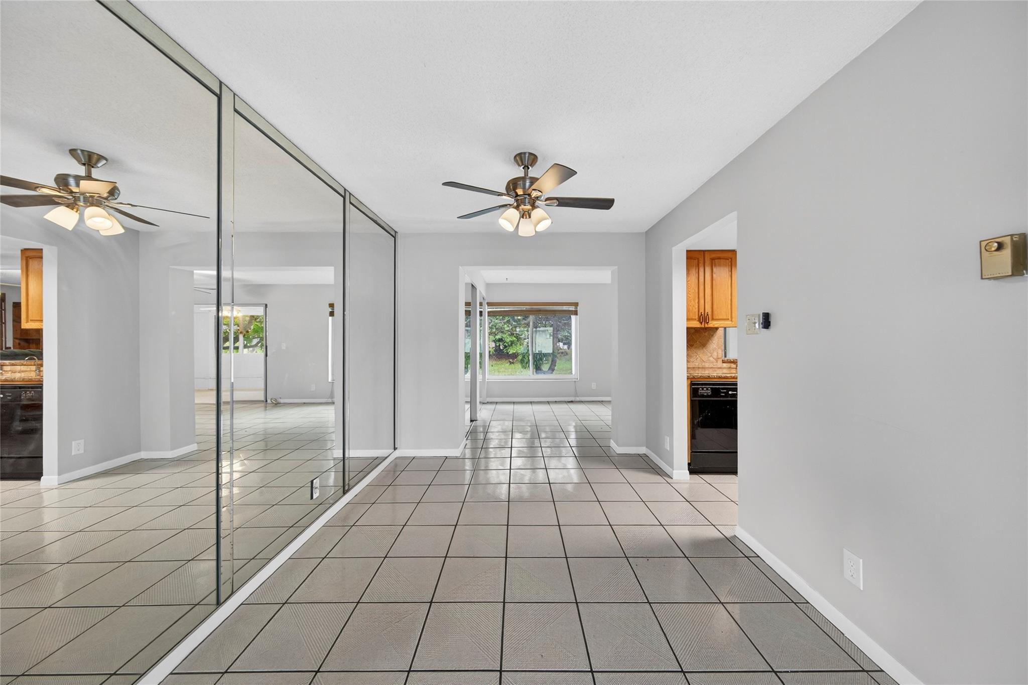 Paradise Gardens Sec 3 72 - Residential