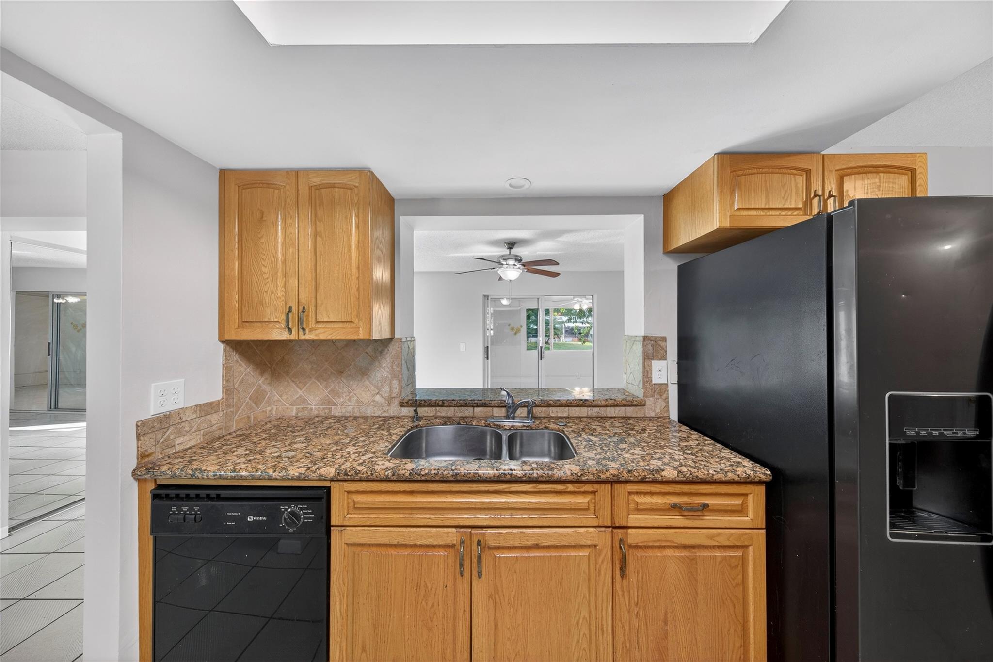 Paradise Gardens Sec 3 72 - Residential