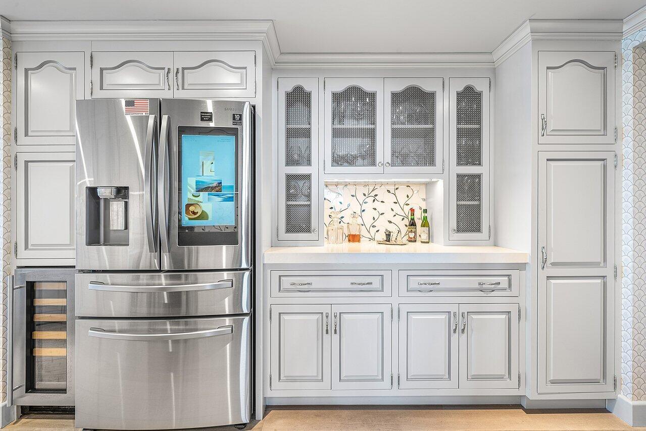 WATERVIEW TOWERS CONDO - Residential