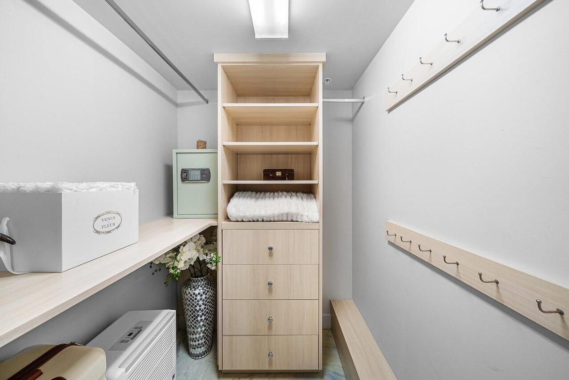 WATERVIEW TOWERS CONDO - Residential