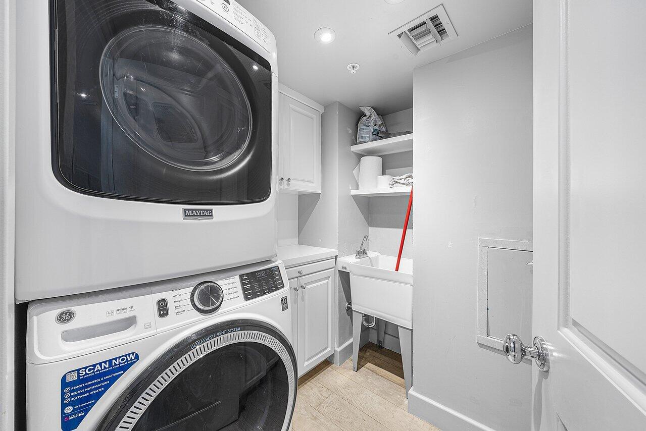 WATERVIEW TOWERS CONDO - Residential