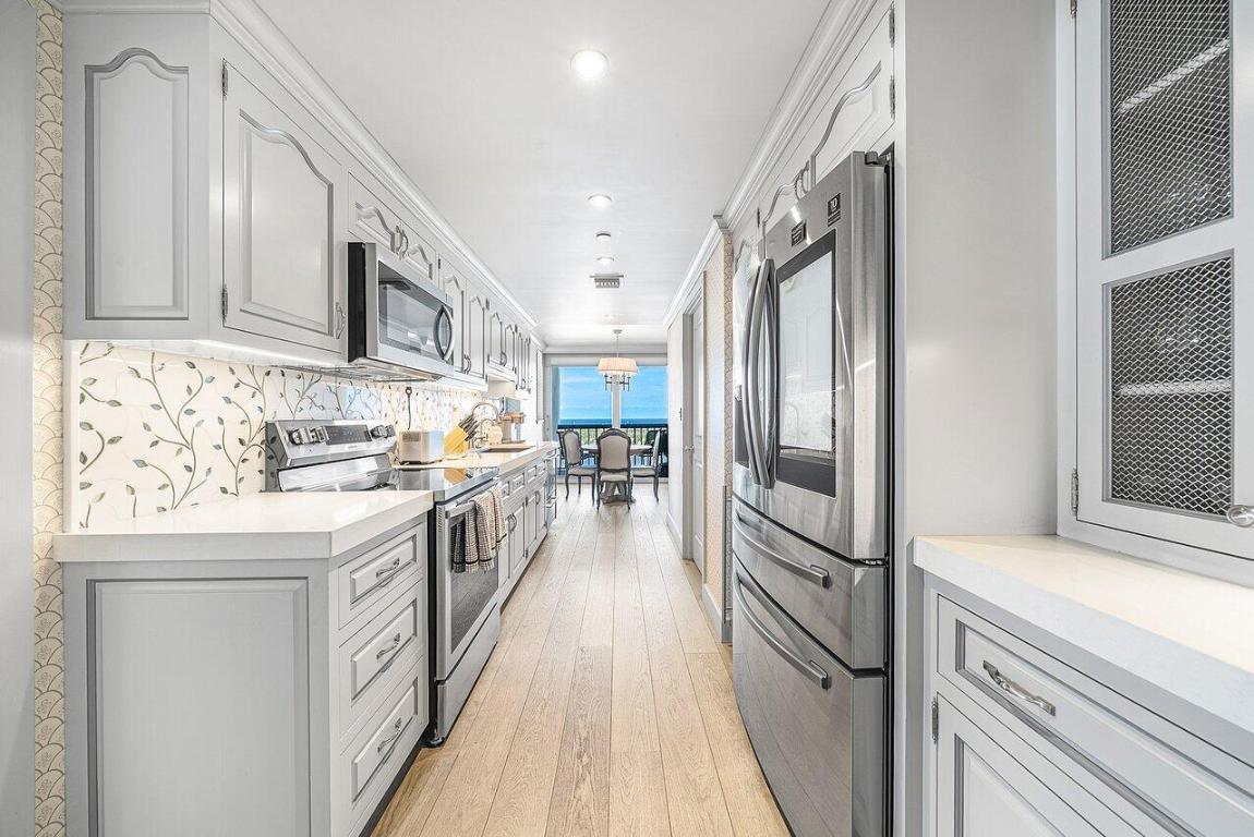 WATERVIEW TOWERS CONDO - Residential