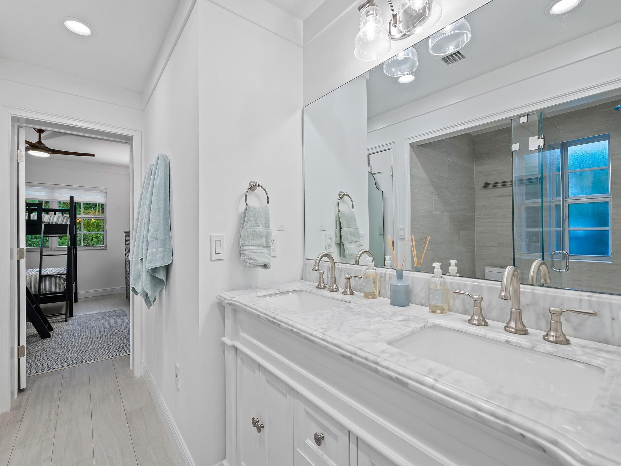 CORAL GABLES GRANADA SEC - Residential