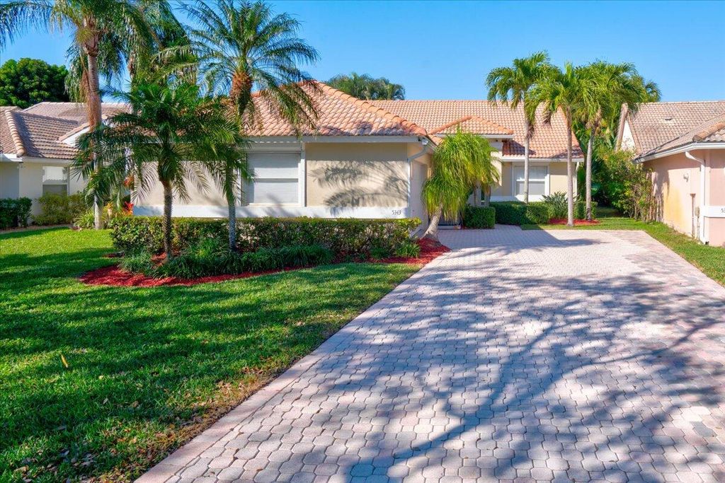Photo of 5343 Grande Palm Circle, Delray Beach, FL 33484 (MLS # R10961645)