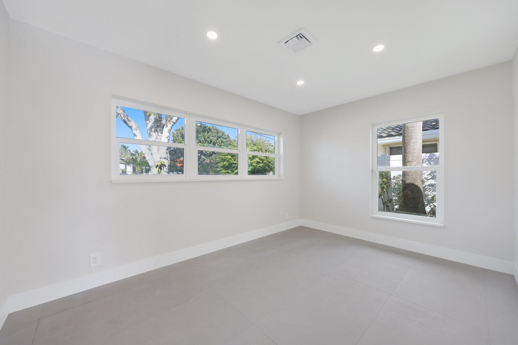 POMPANO ISLES SEC - Residential Lease