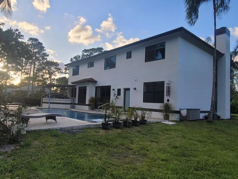 A home in Loxahatchee