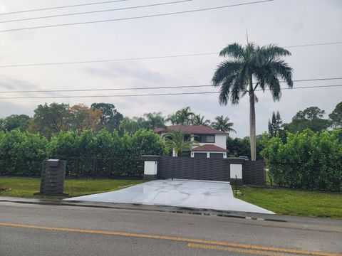 A home in Loxahatchee